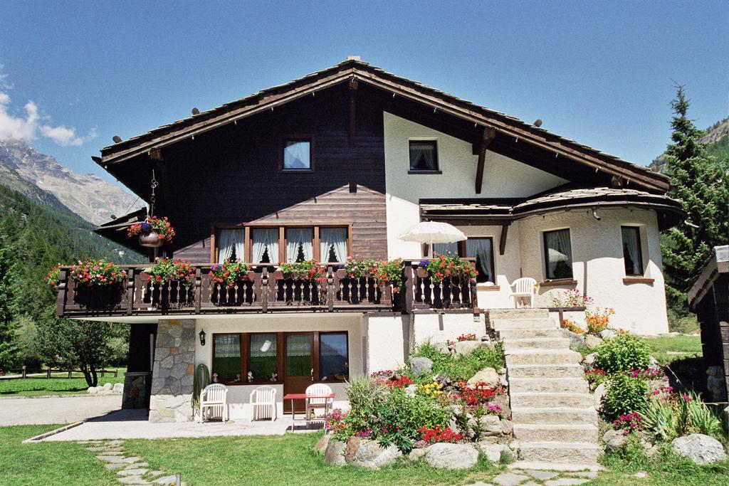 Haus Alpenstern Apartment ซาส-กรุนด์ ห้อง รูปภาพ