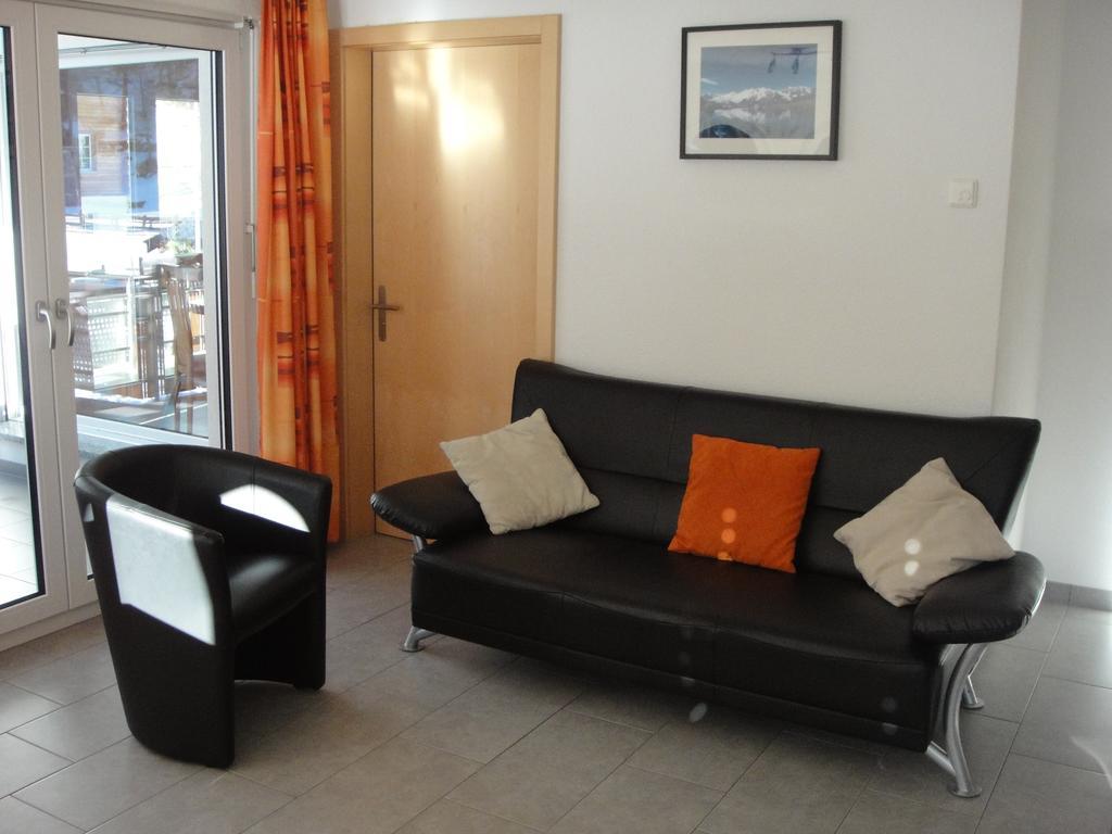 Haus Alpenstern Apartment ซาส-กรุนด์ ห้อง รูปภาพ
